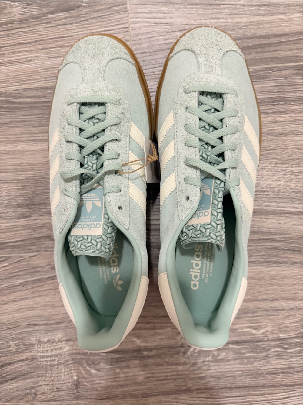 NWT adidas Women’s Gazelle Mint Green Suede Sneakers with White Stripes